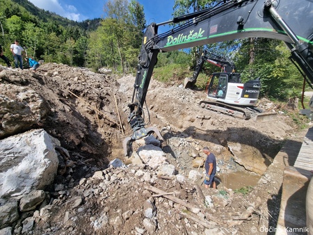 Sanacijska obnova vodotokov in hudournikov po poplavah (13)